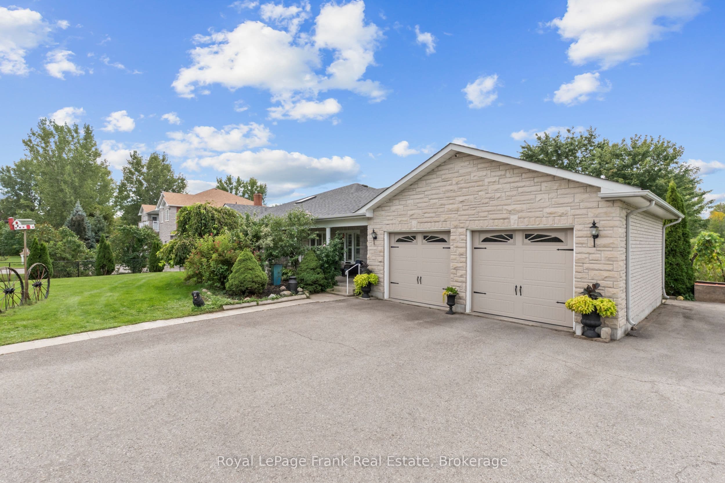 4200 COURTICE Road N, Clarington, ON L1E 0K8