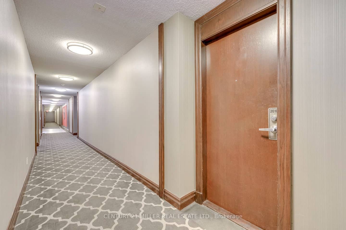 335 Rathburn Road W 2010, Mississauga, ON L5B 0C8