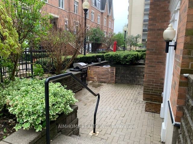 100 Redpath Avenue 1, Toronto, ON M4S 2J7