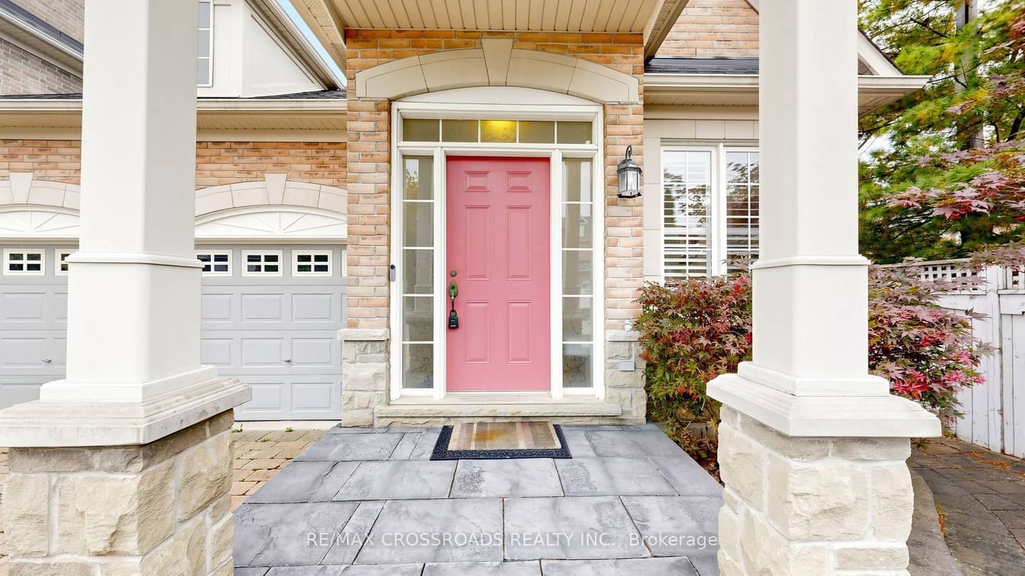 53 Castleglen Boulevard, Markham, ON L6C 0A9