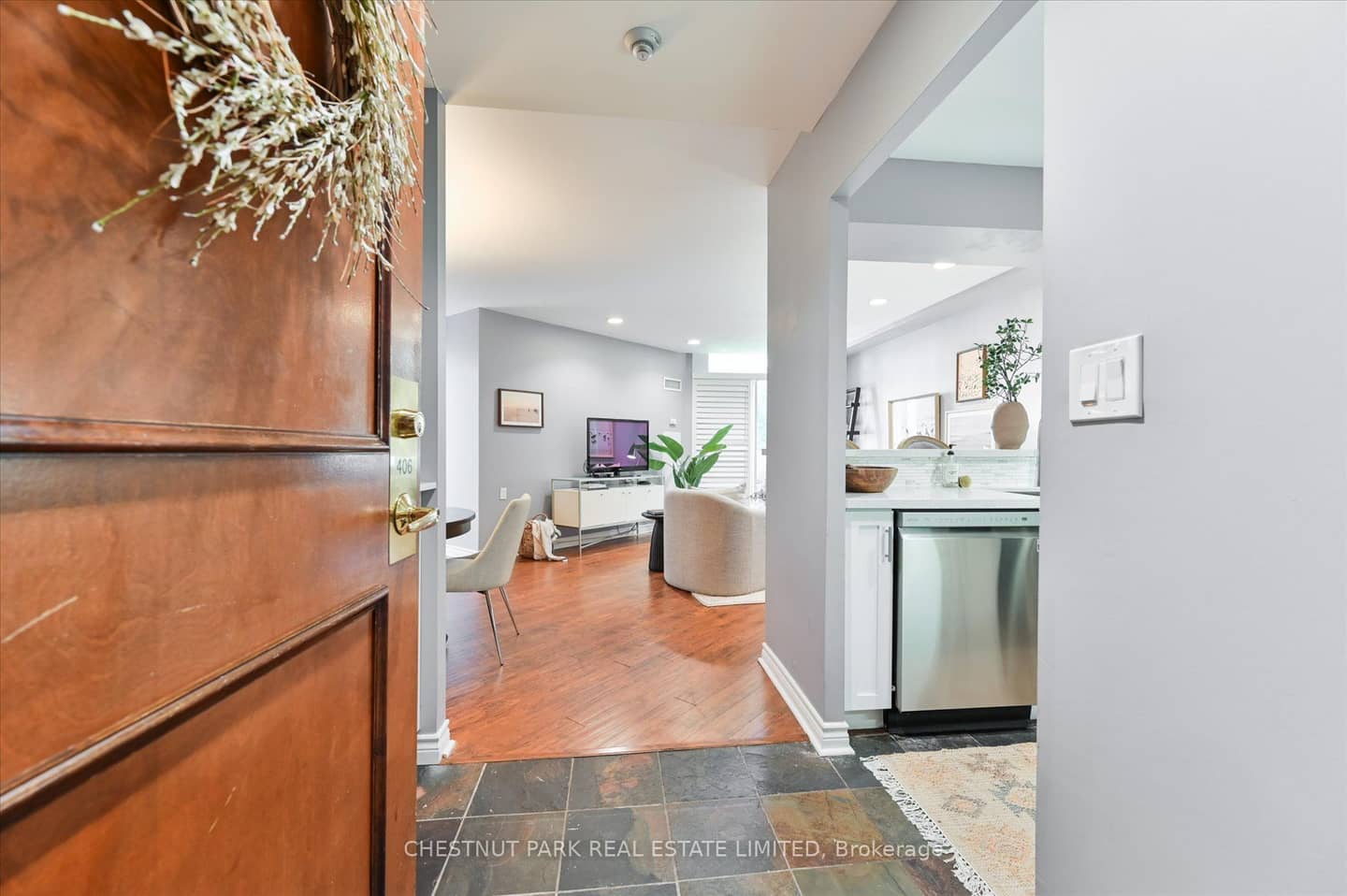 1750 Bayview Avenue 406, Toronto, ON M4G 4H6