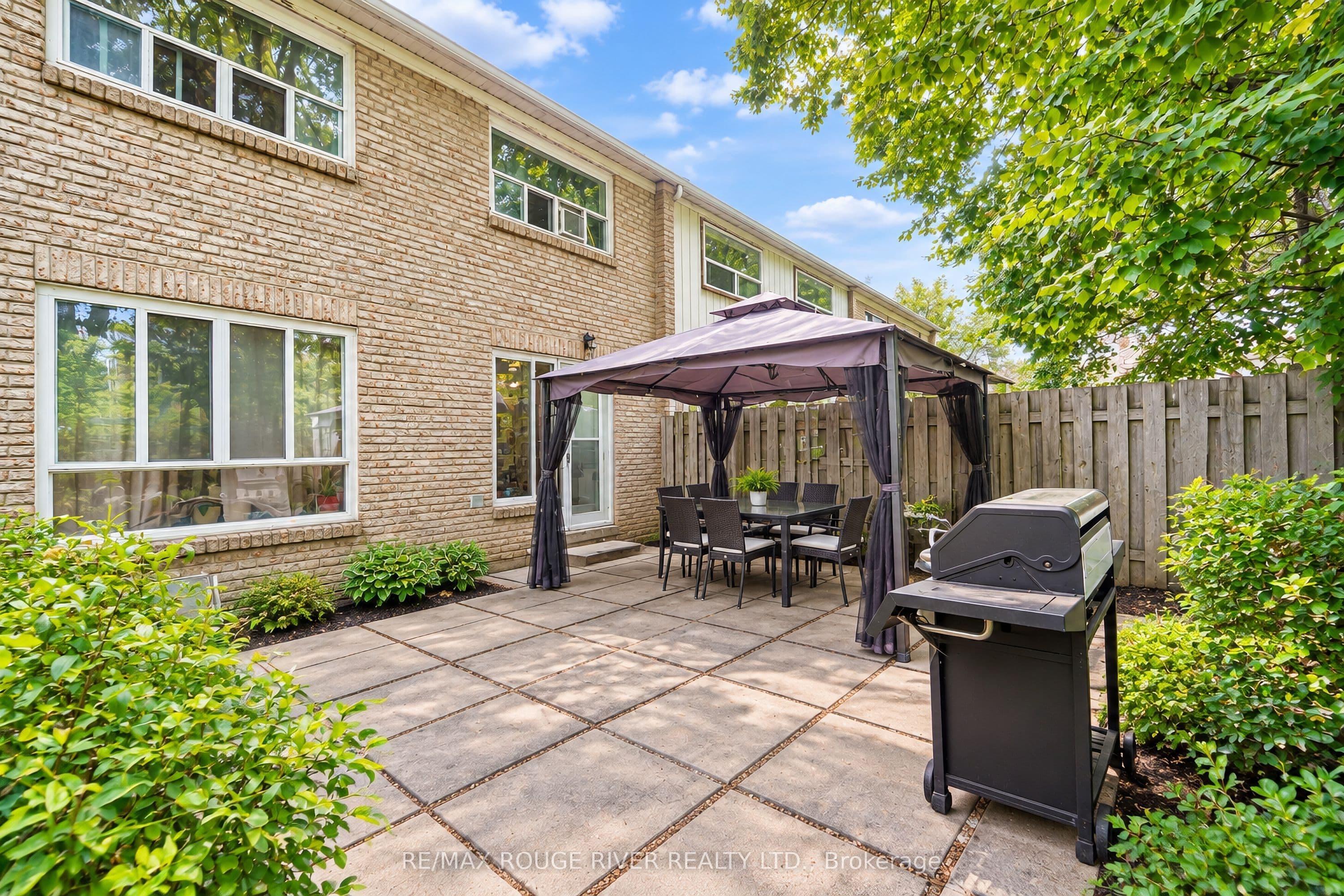 9 Gosford Boulevard 3, Toronto, ON M3N 2G7