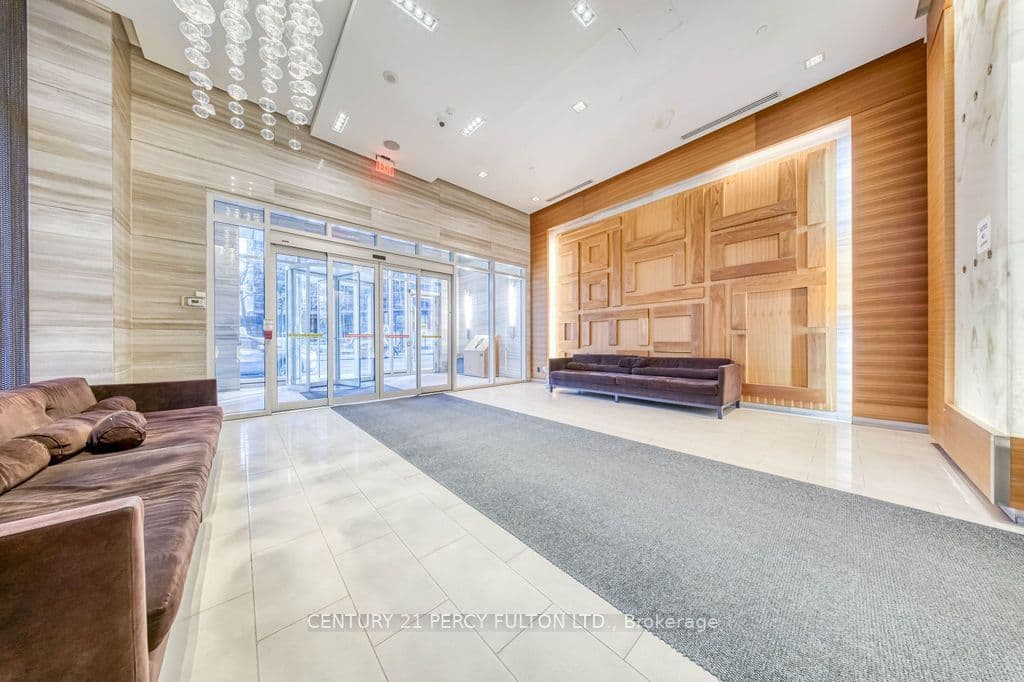 300 Front Street W 2811, Toronto, ON M5V 0E9