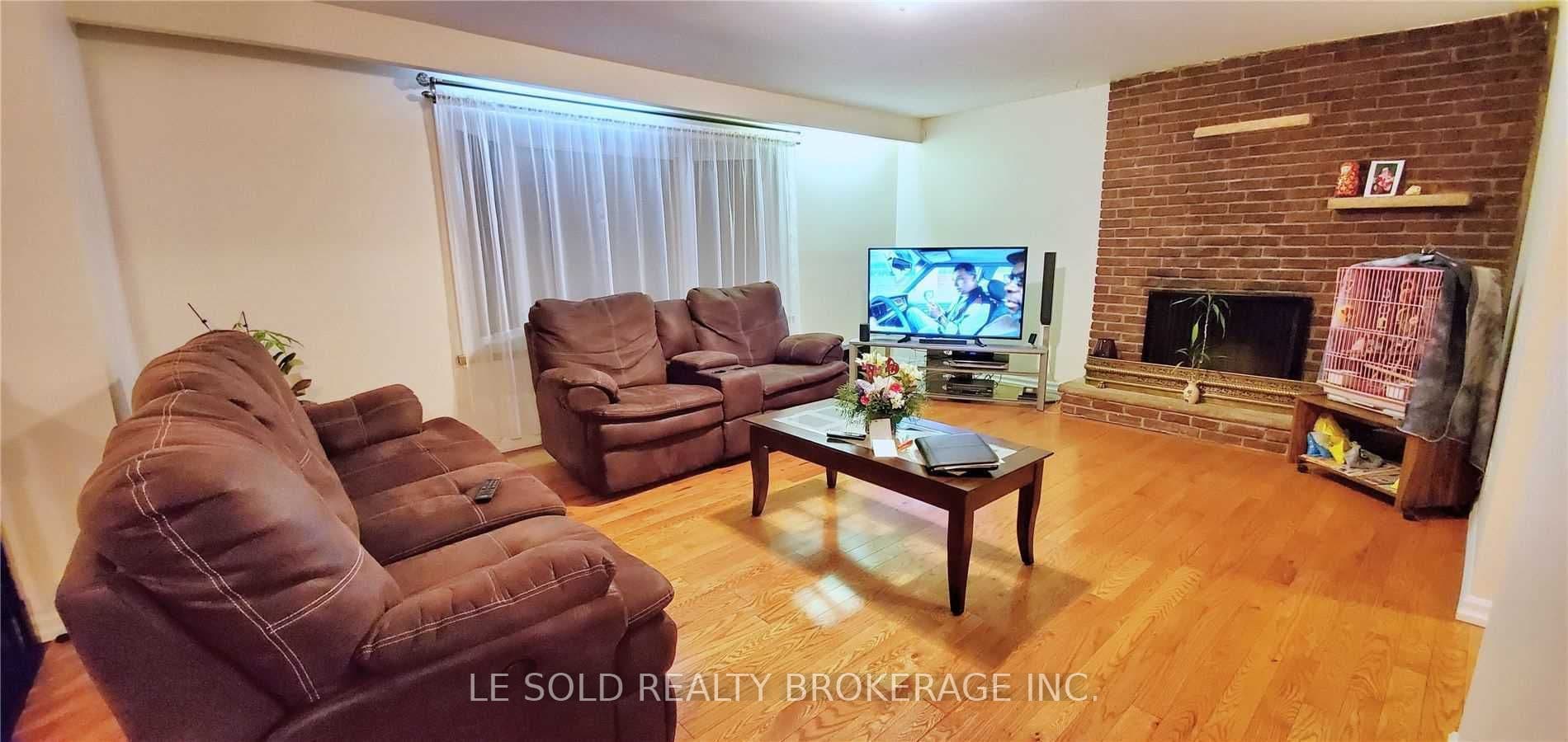 50 Dickson Hill Road, Markham, ON L3P 3J3