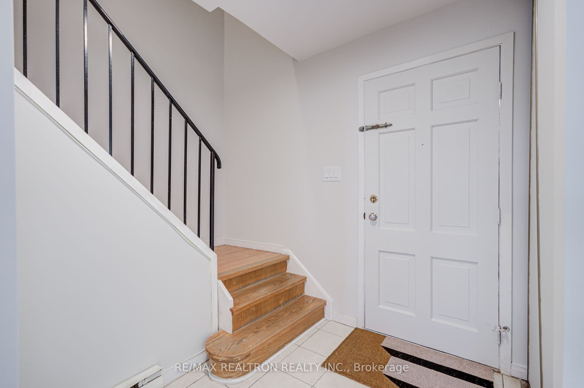 2550 Birchmount Road 20, Toronto, ON M1T 2M5