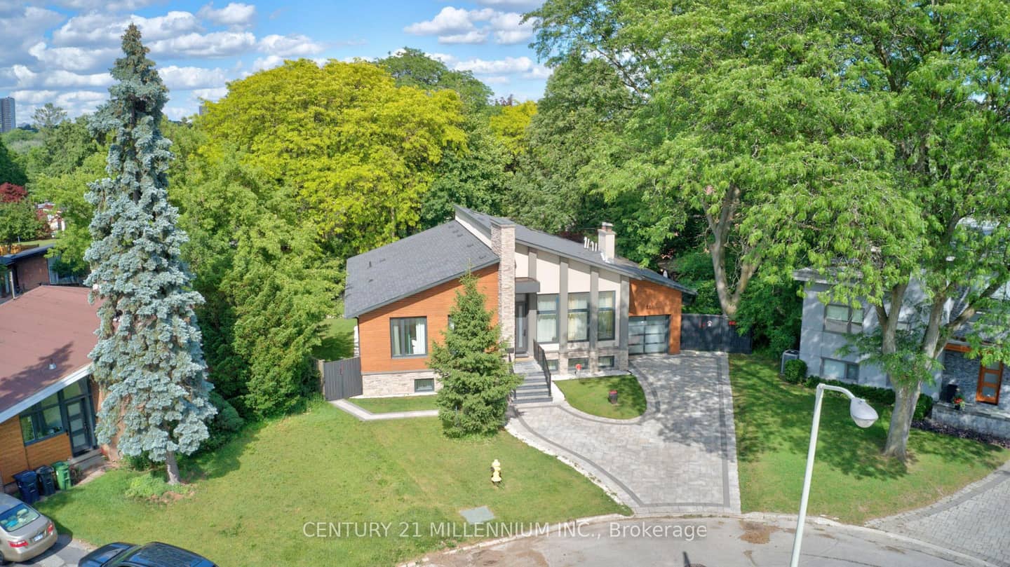 12 Legato Court, Toronto, ON M3B 1L7