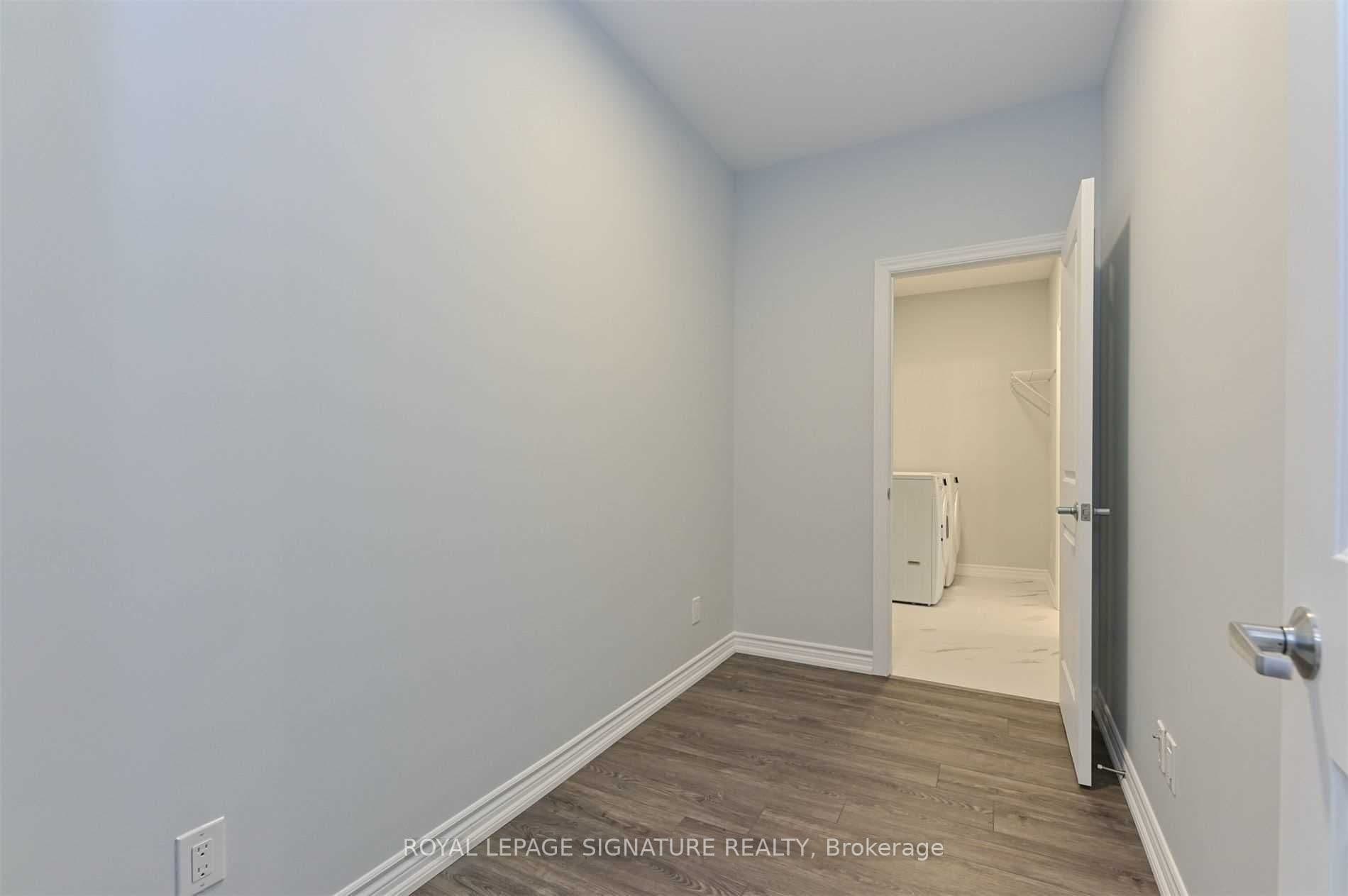 529 South Pelham Road 208, Welland, ON L3C 0H7
