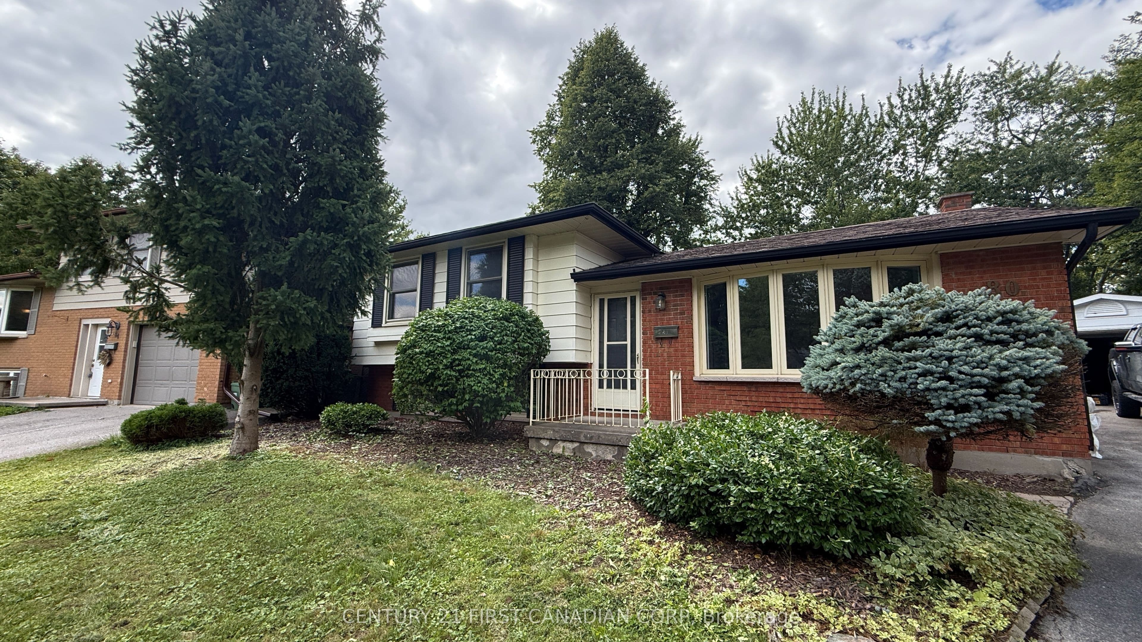 80 Rollscourt Place, London North, ON N6G 1M2