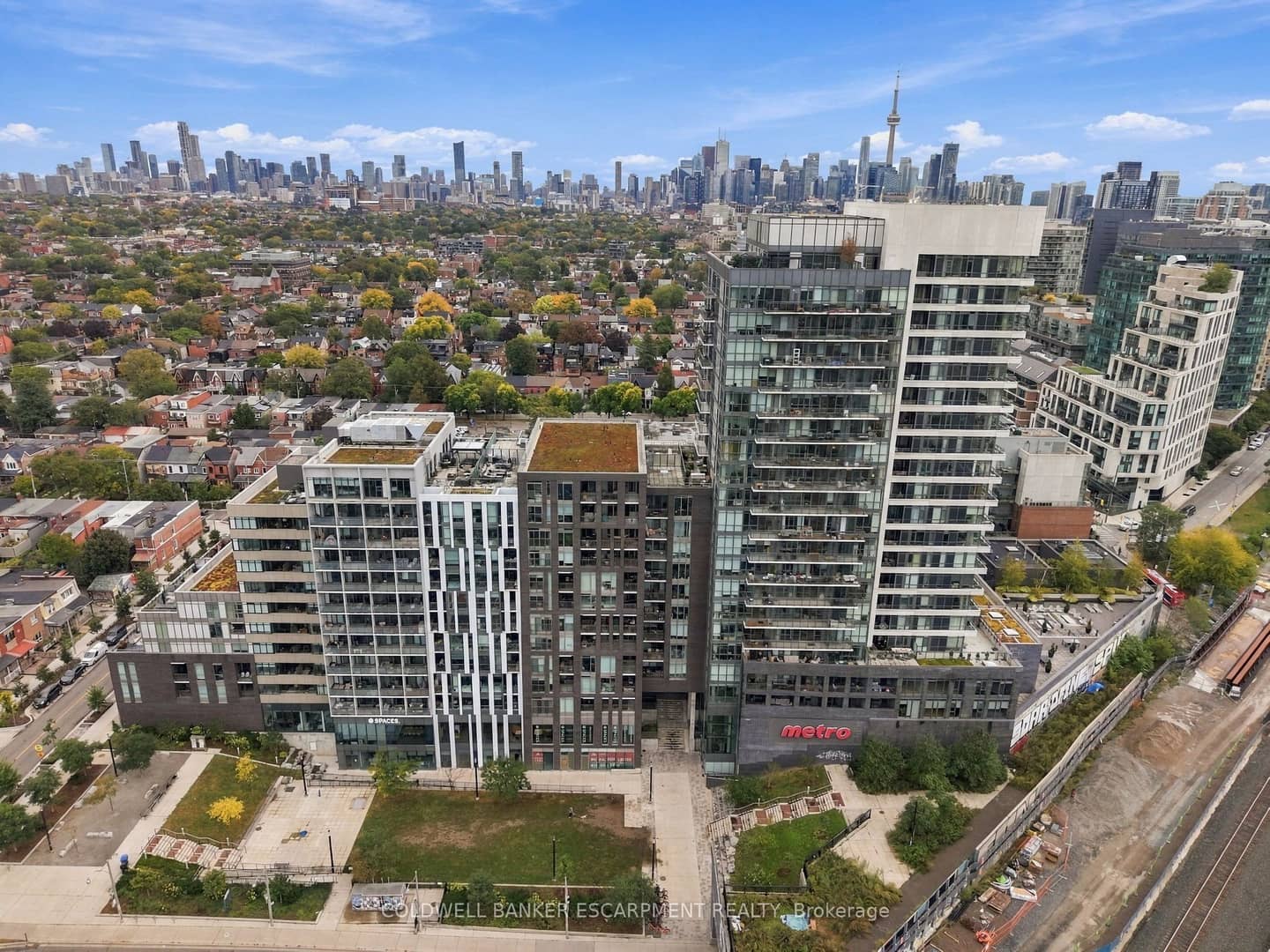 20 Minowan Miikan Lane 628, Toronto, ON M6J 0E5