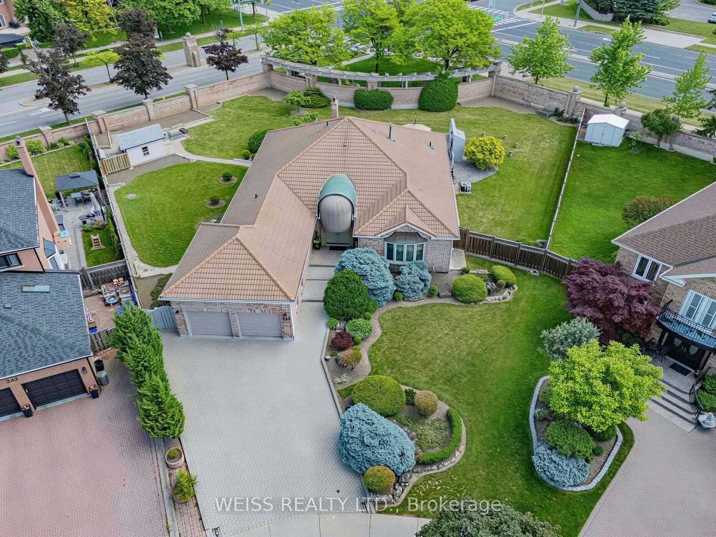 238 Bourbon Street, Vaughan, ON L4L 6Z2