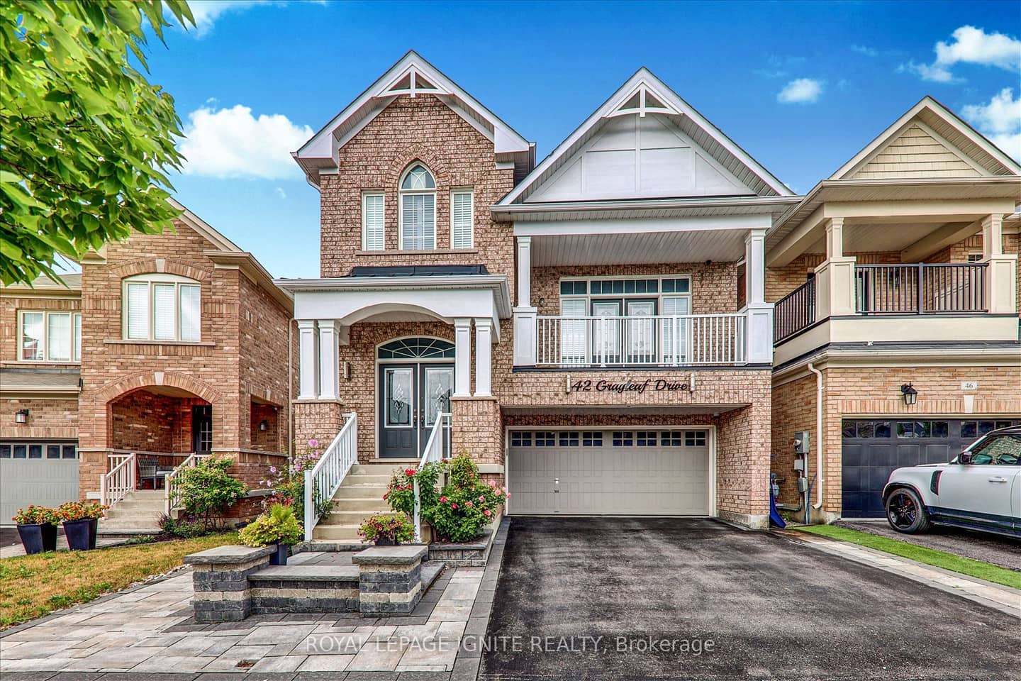 42 Grayleaf Drive, Whitchurch-Stouffville, ON L4A 1S8