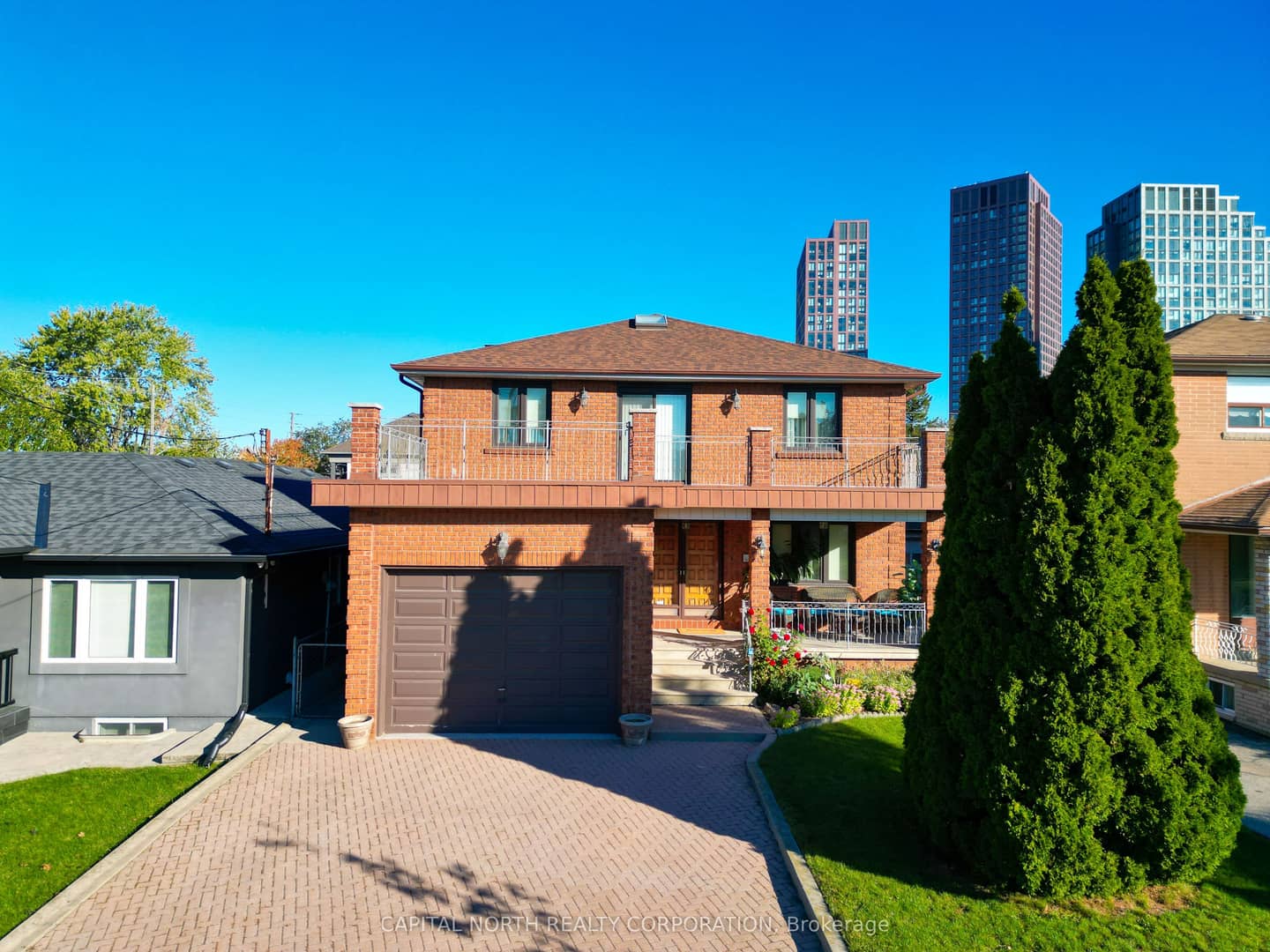 30 Cartwright Avenue, Toronto, ON M6A 1T7