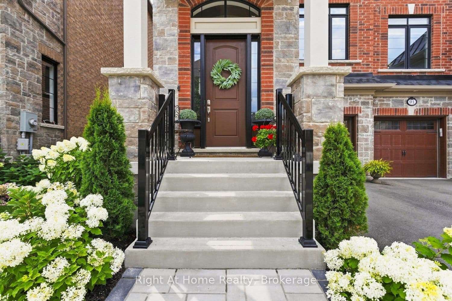 89 Elkington Crescent, Whitby, ON L1P 0L7