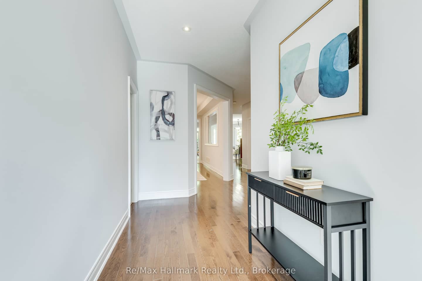 2241 Adirondak Trail, Oakville, ON L6M 4W4