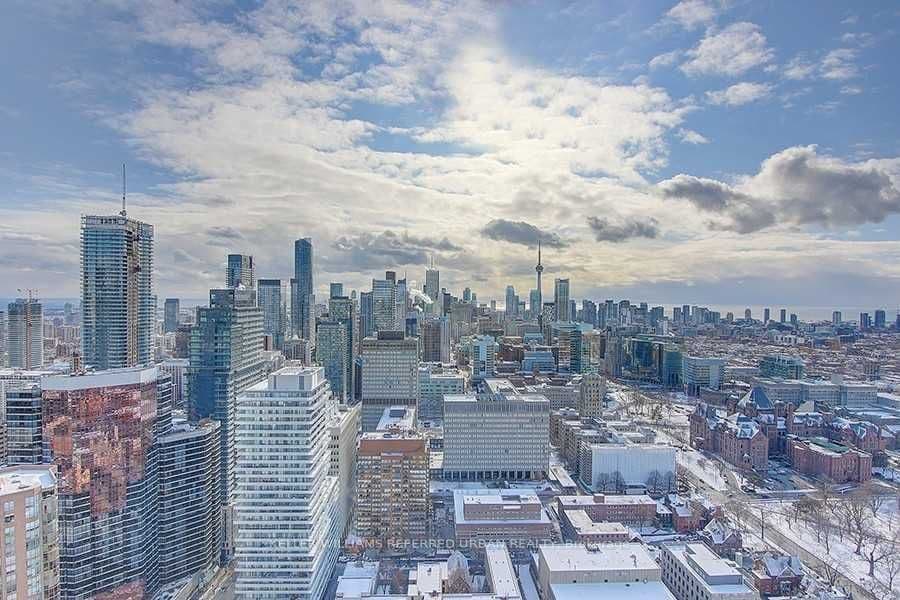 65 St Mary Street 4401, Toronto, ON M5S 0A6