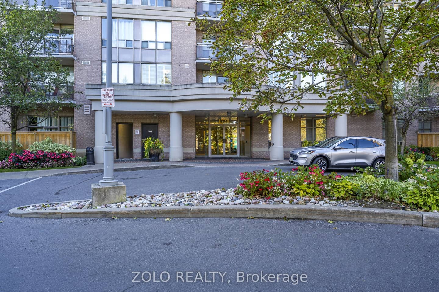 1720 EGLINTON Avenue E 107, Toronto, ON L4W 5R2