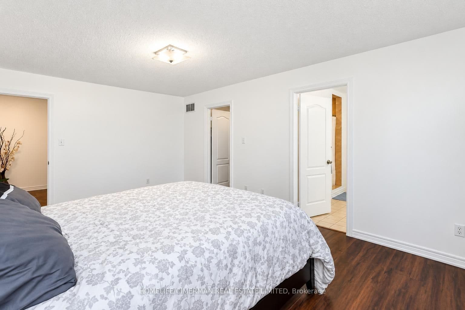 7 Okanagan Drive E, Brampton, ON L6R 2X1