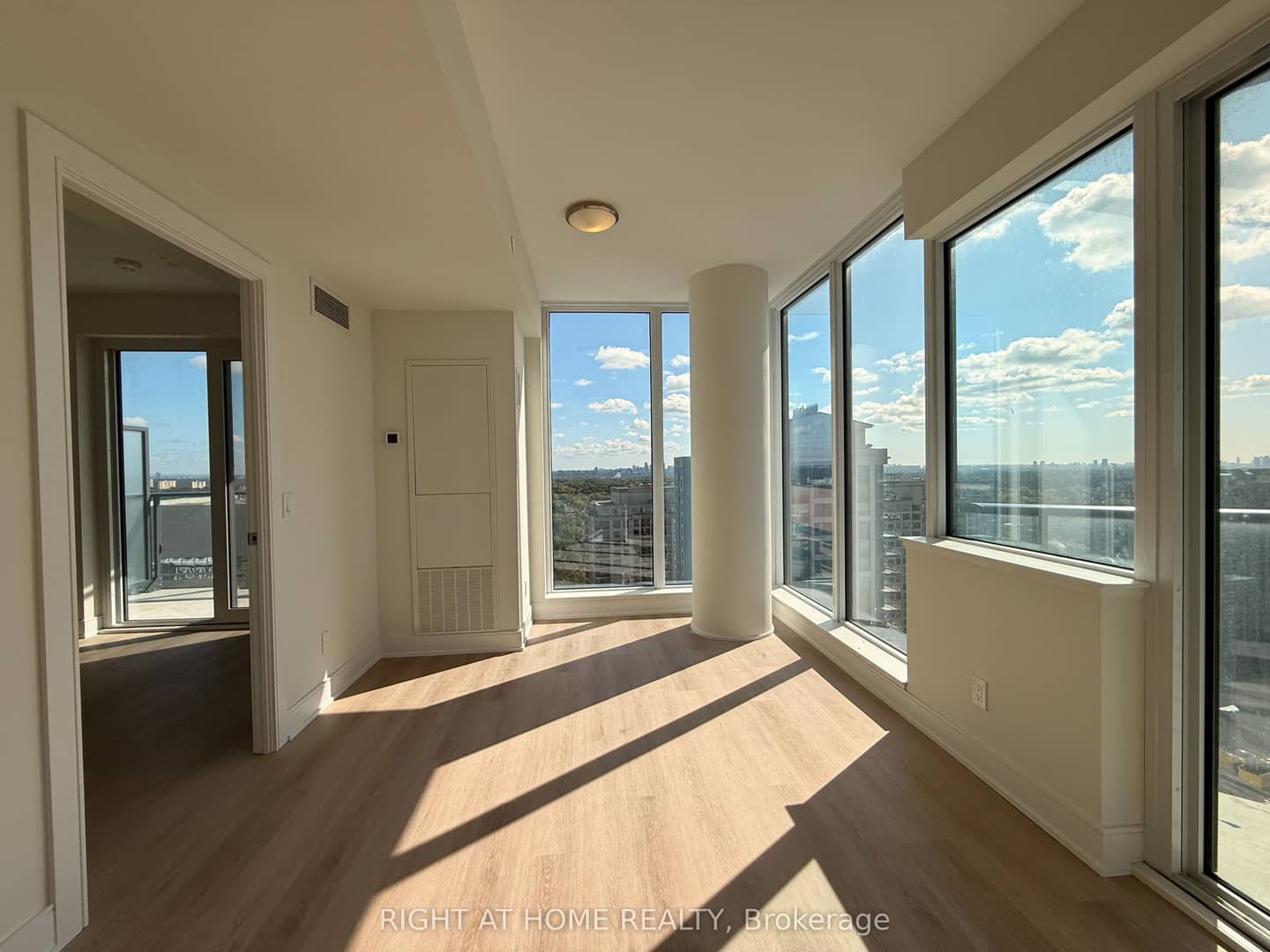 15 Ellerslie Avenue 2202, Toronto, ON M2N 0L7