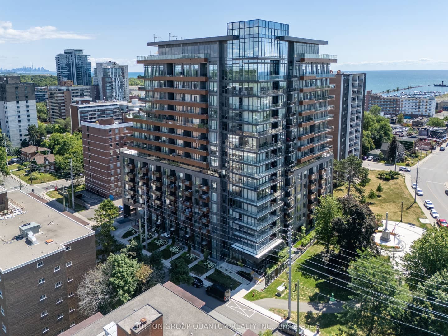 21 Park Street E 1009, Mississauga, ON L5G 0C2