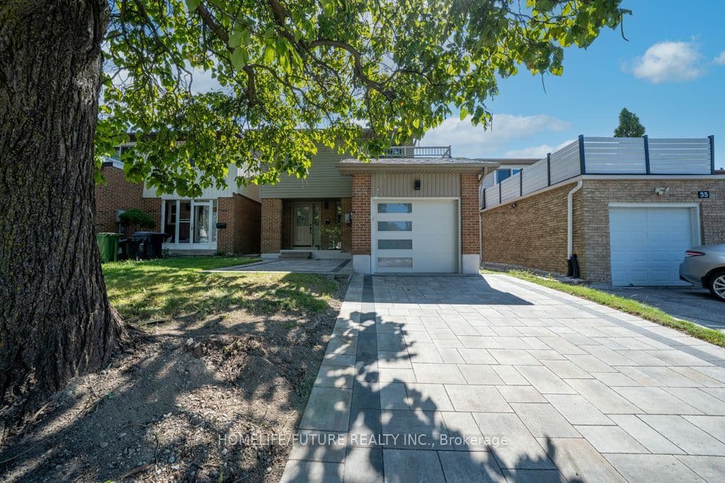 37 South Shields Avenue, Toronto, ON M1V 1K8