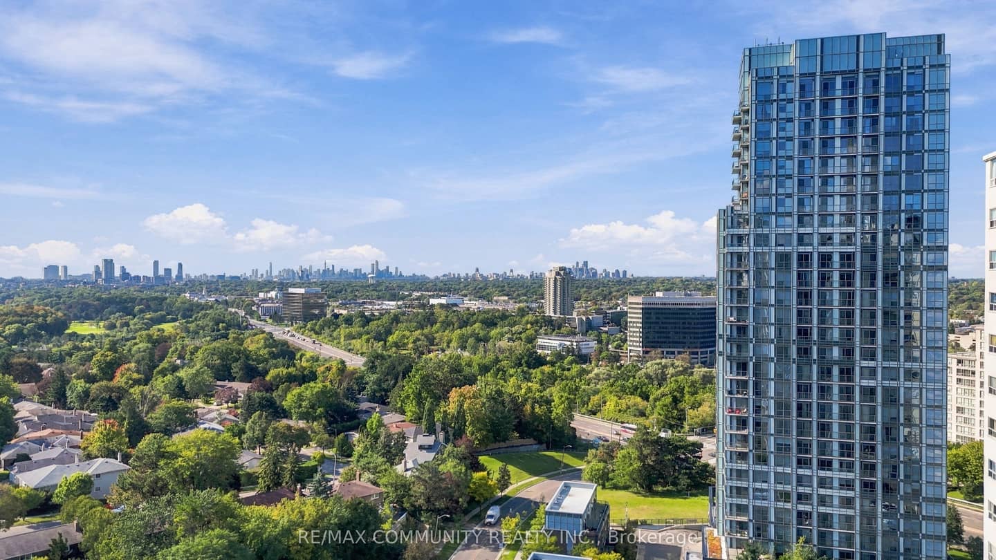 18 Graydon Hall Drive 2111, Toronto, ON M3A 0A4