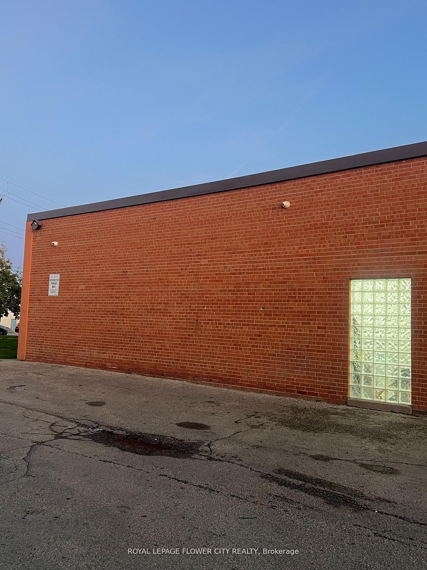 180 Nantucket Boulevard, Toronto, ON M1P 2N9