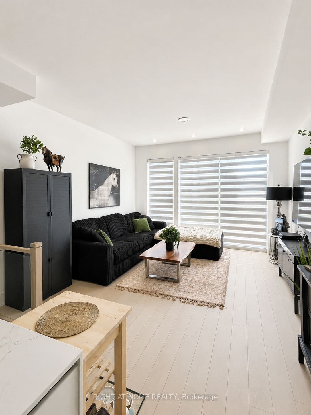 10 Lou Parsons Way 3, Mississauga, ON L5H 0B2