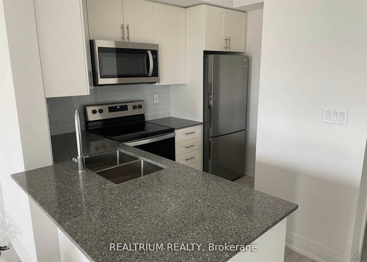 9700 Ninth Line 502, Markham, ON L6B 1A8