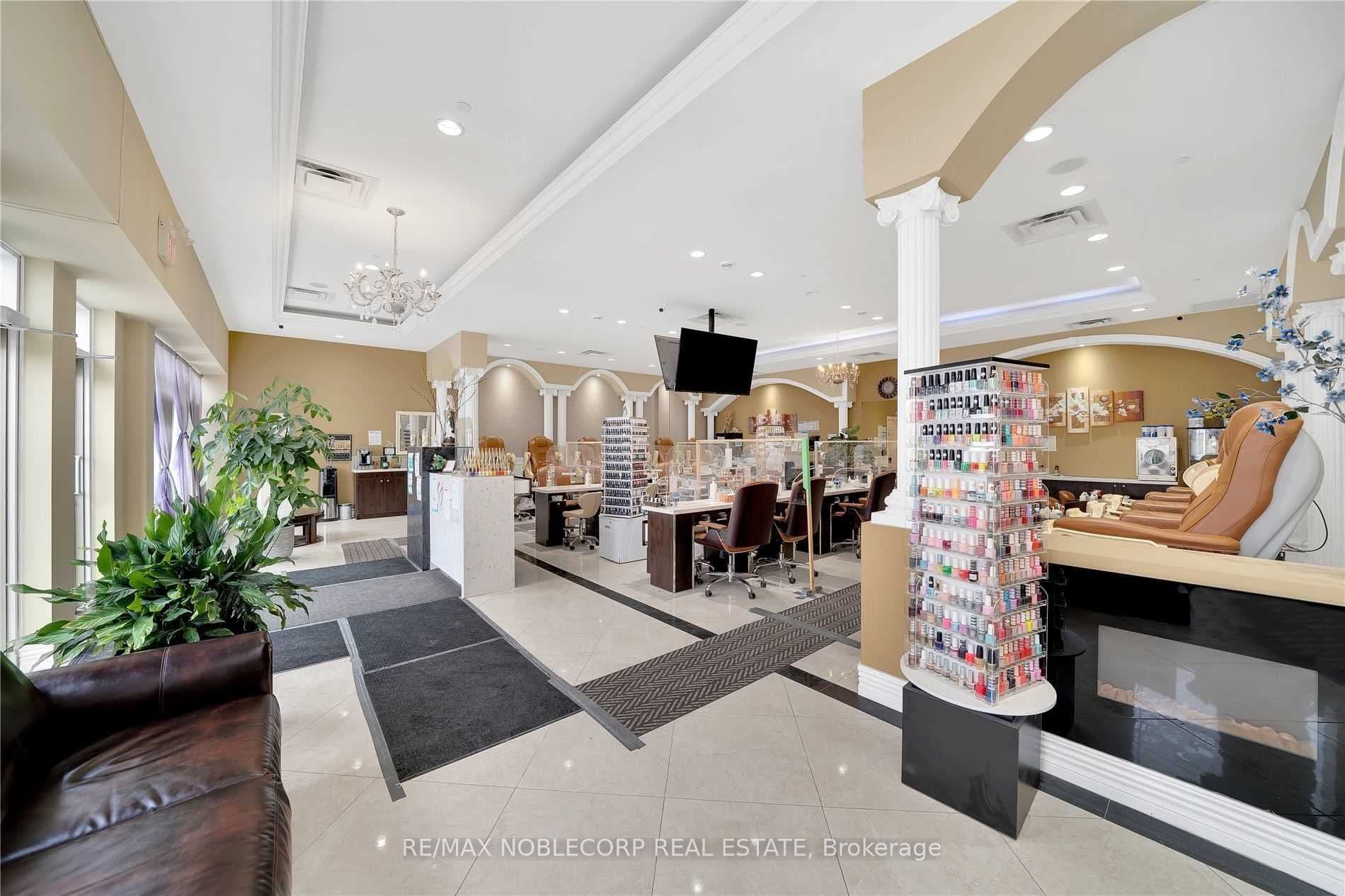 10501 Weston Road 5&6, Vaughan, ON L4H 4G8