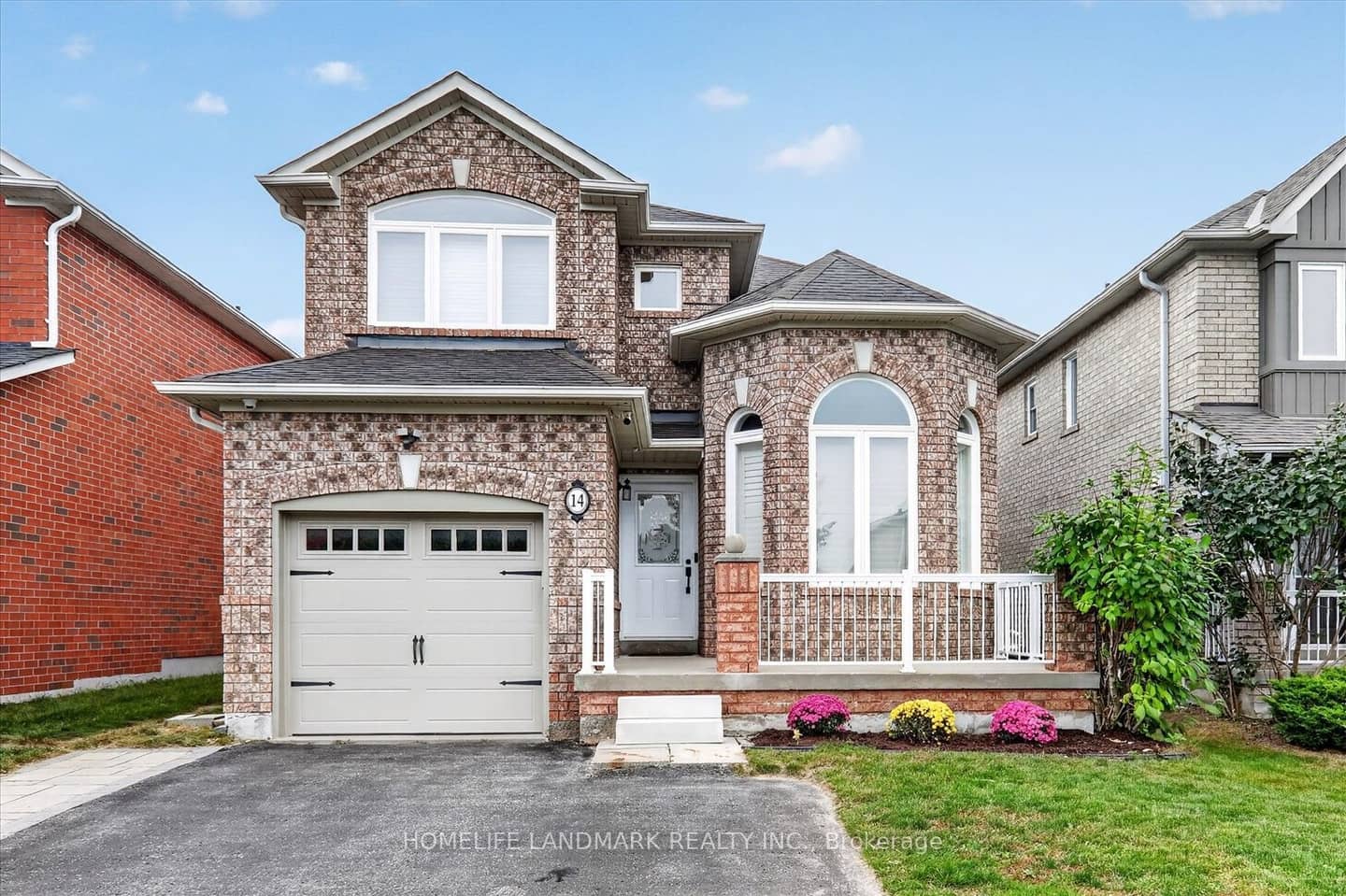 14 Floree Street, Whitby, ON L1R 3B2