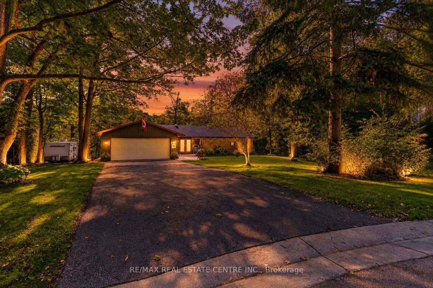 80 Glenda Jane Drive, Milton, ON L0P 1B0