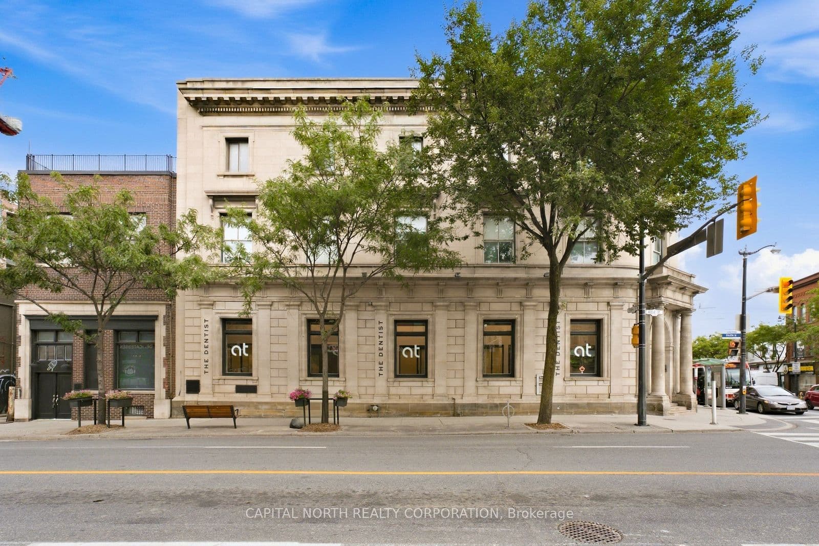 2854 Dundas Street W 3, Toronto, ON M6P 1Y7