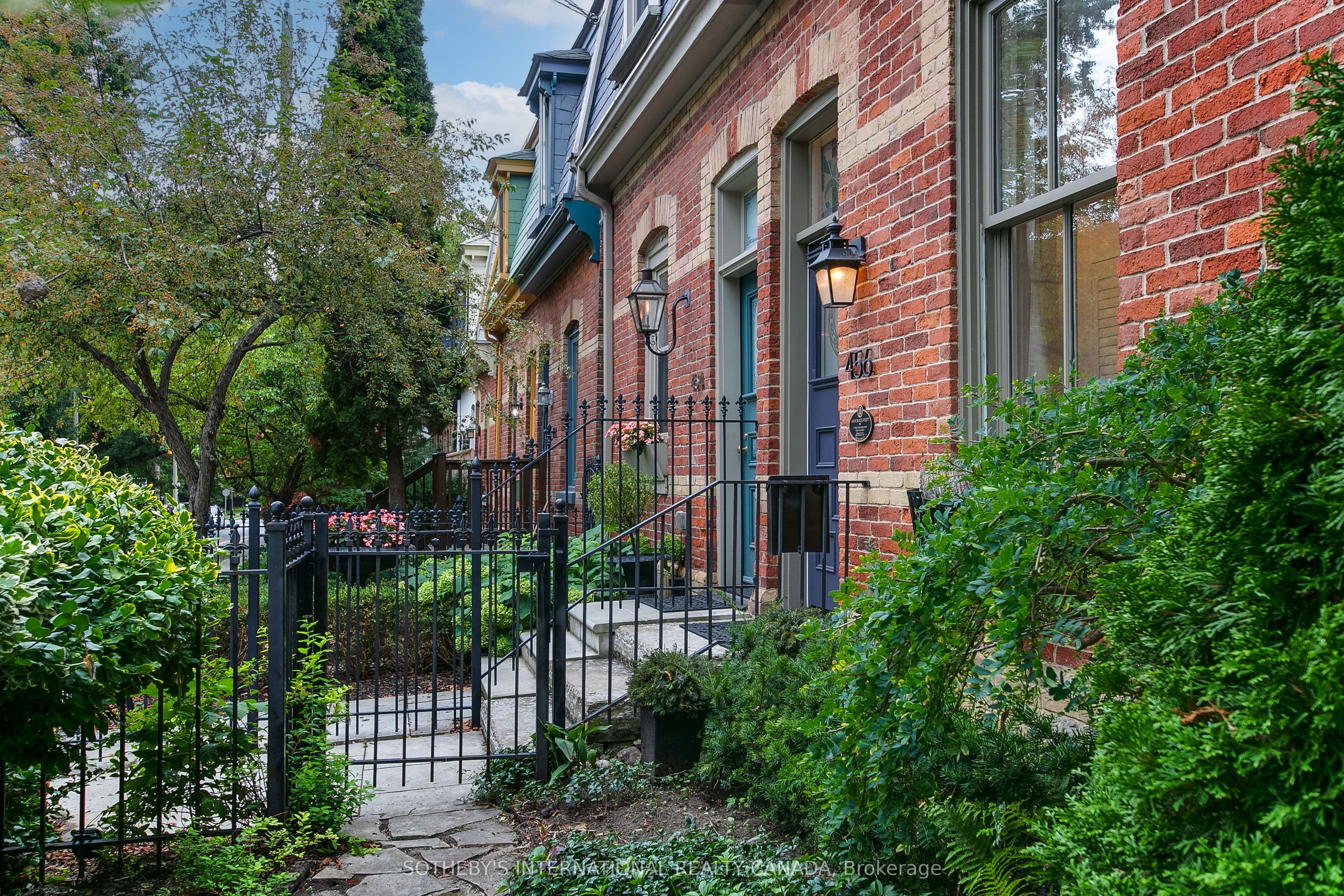 456 Sumach Street, Toronto, ON M4X 1V7