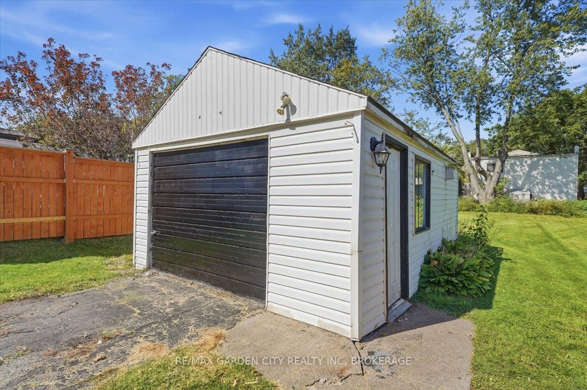 41 Port Robinson Road, Pelham, ON L0S 1E0