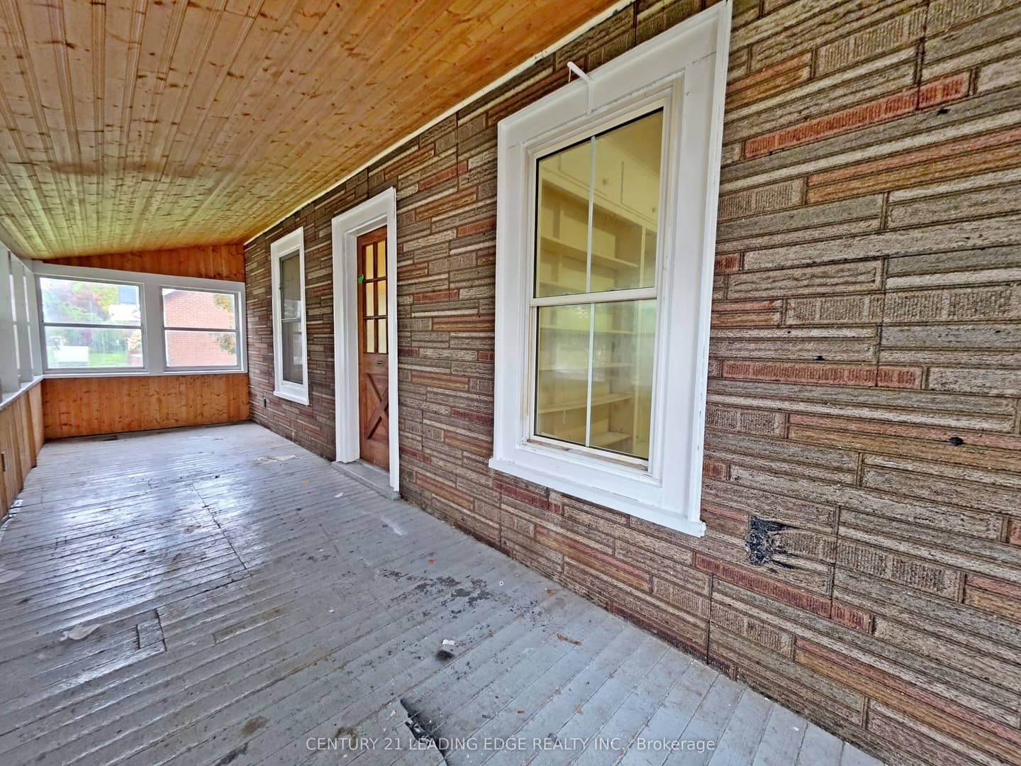 49 High Street, Georgina, ON L0E 1R0
