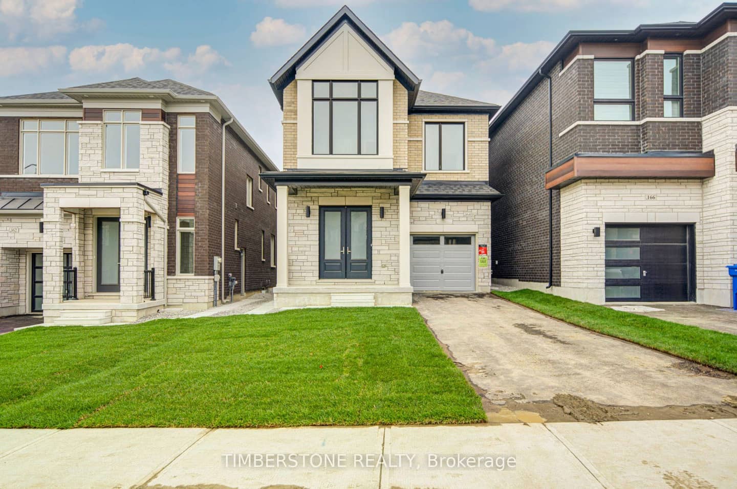 164 Thorndale Road, Brampton, ON L6P 4R8