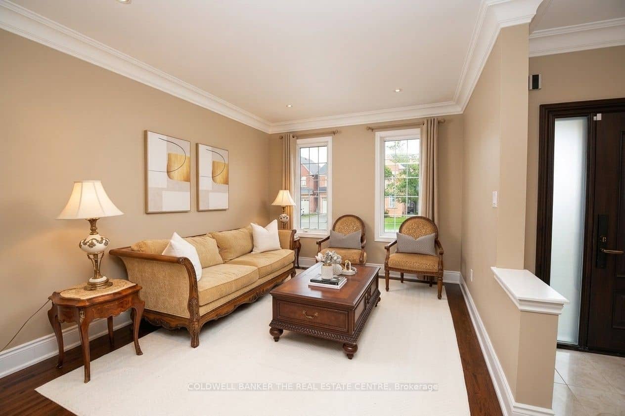 304 Tower Hill Road, Richmond Hill, ON L4E 0A7