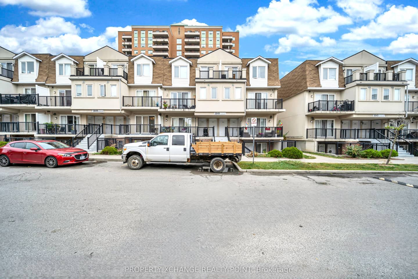 3049 Finch Avenue W 2003, Toronto, ON M9M 0A5