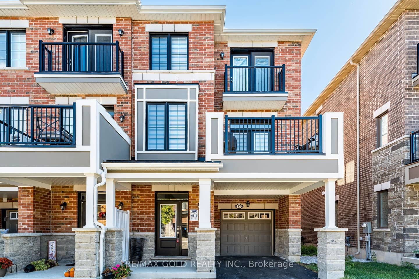 13 Keppel Circle, Brampton, ON L7A 0B6