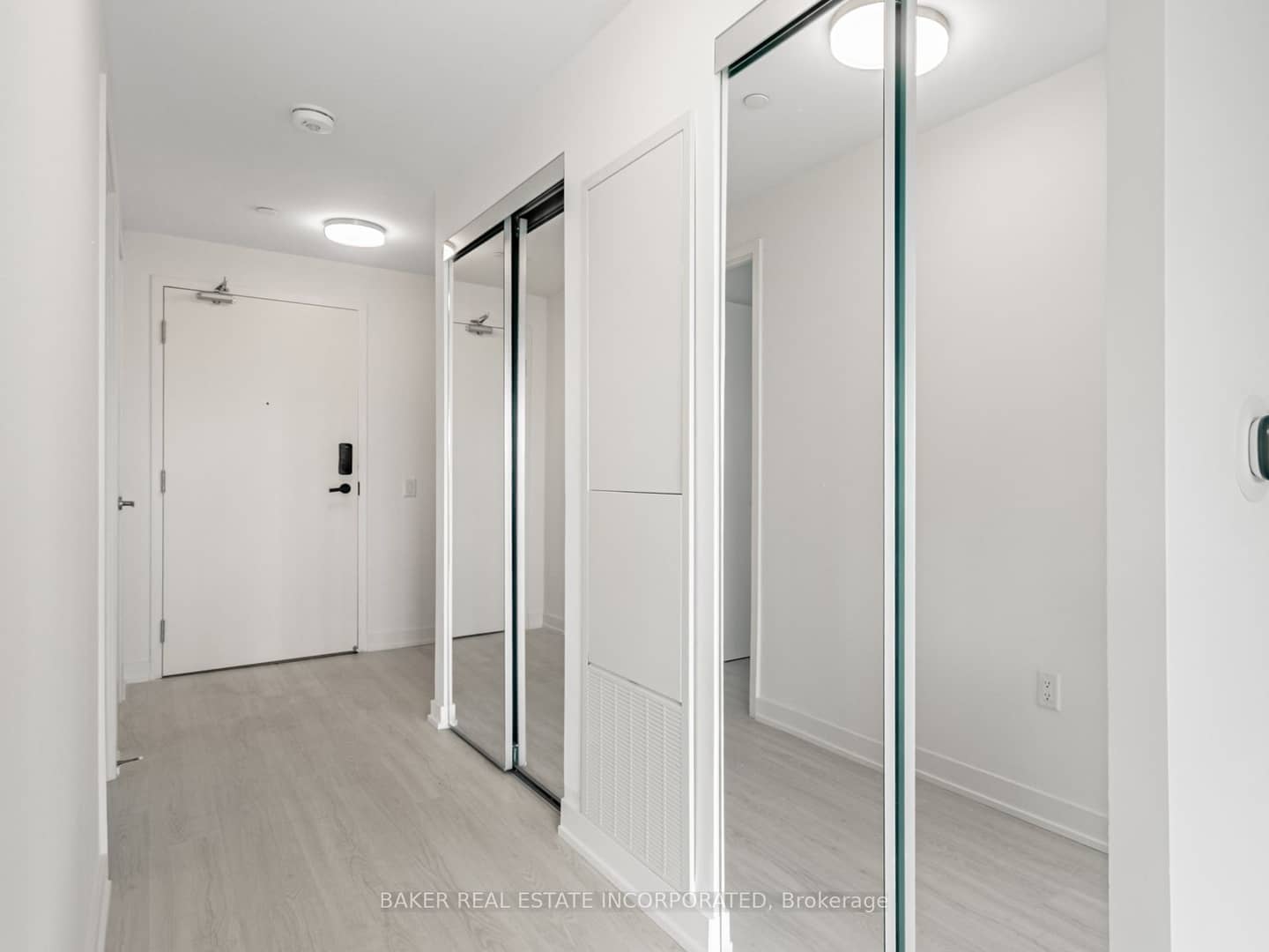 3883 Quartz Road 213, Mississauga, ON L5B 0M4