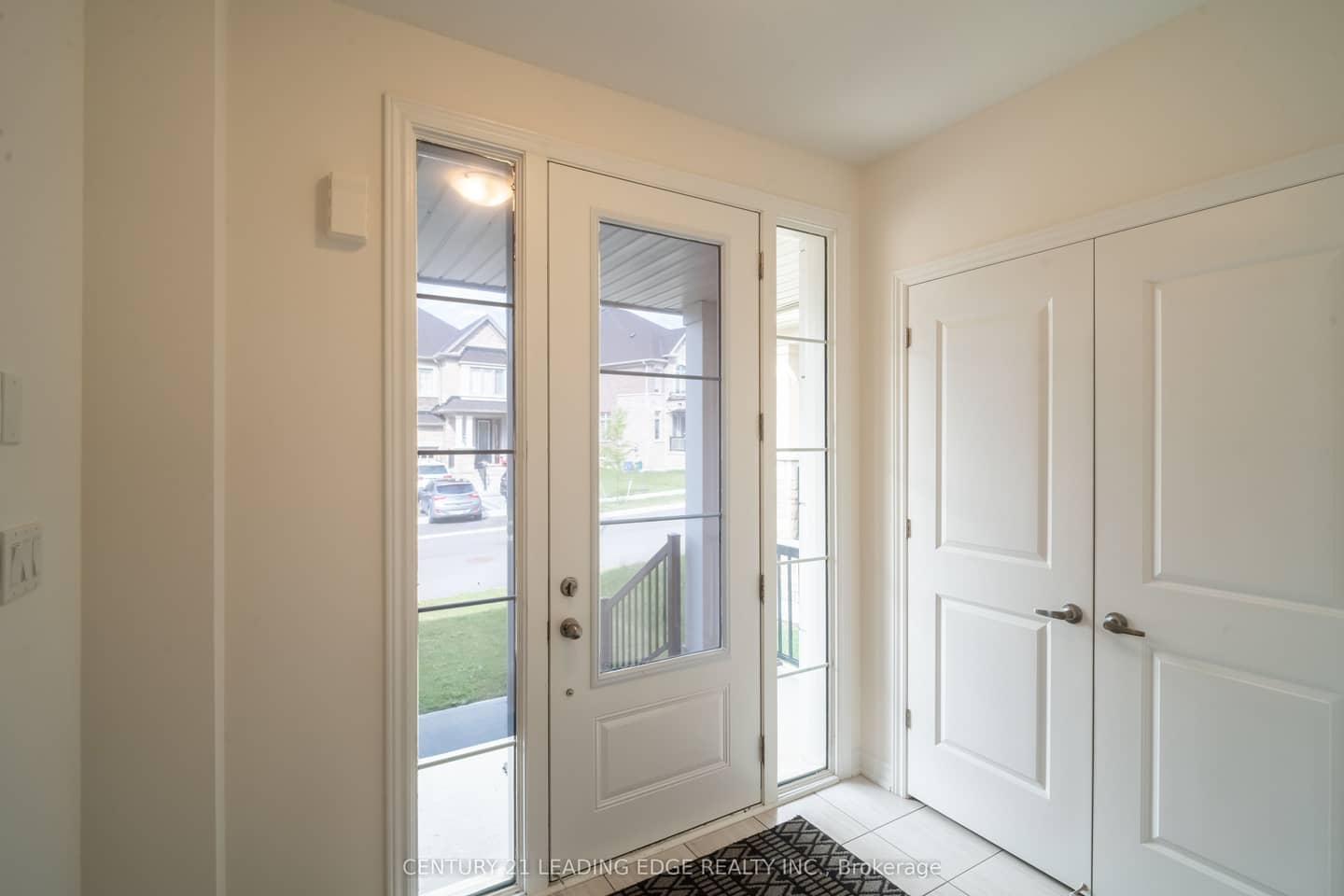 103 KENTLEDGE Avenue, East Gwillimbury, ON L9N 1E3