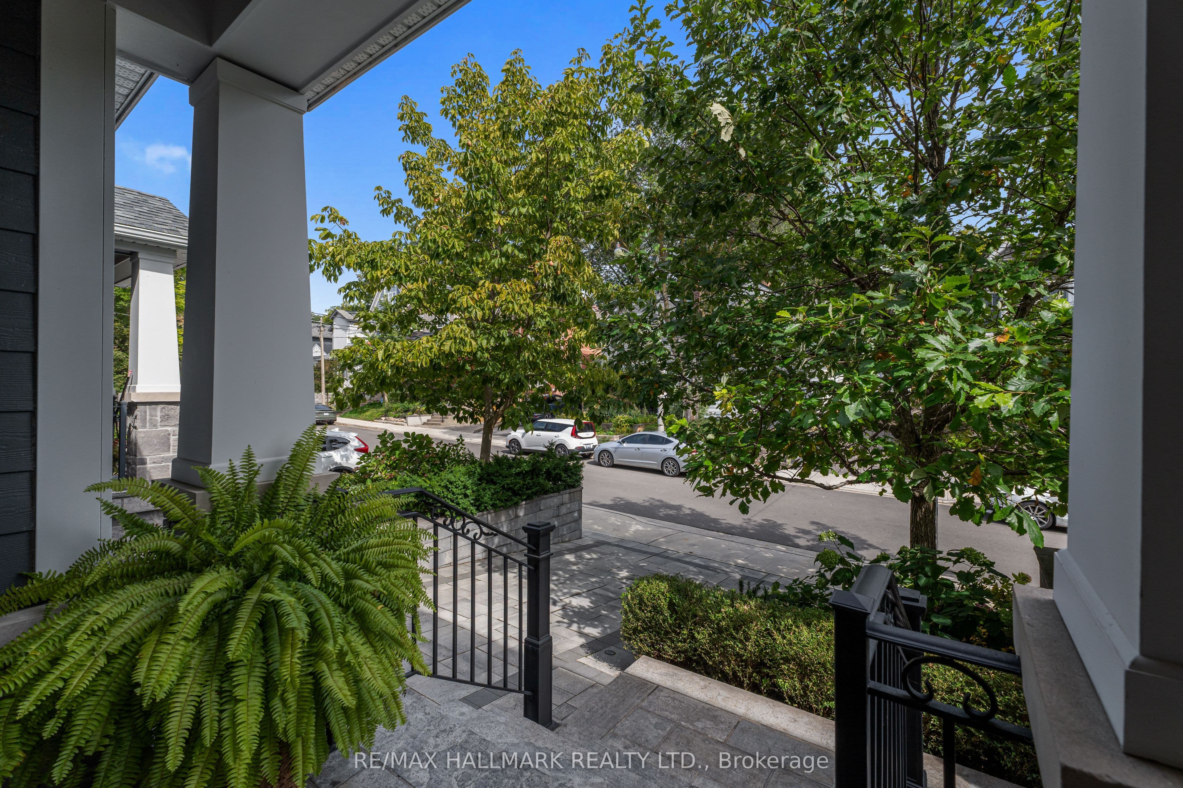 152 Wheeler Avenue, Toronto, ON M4L 3V4