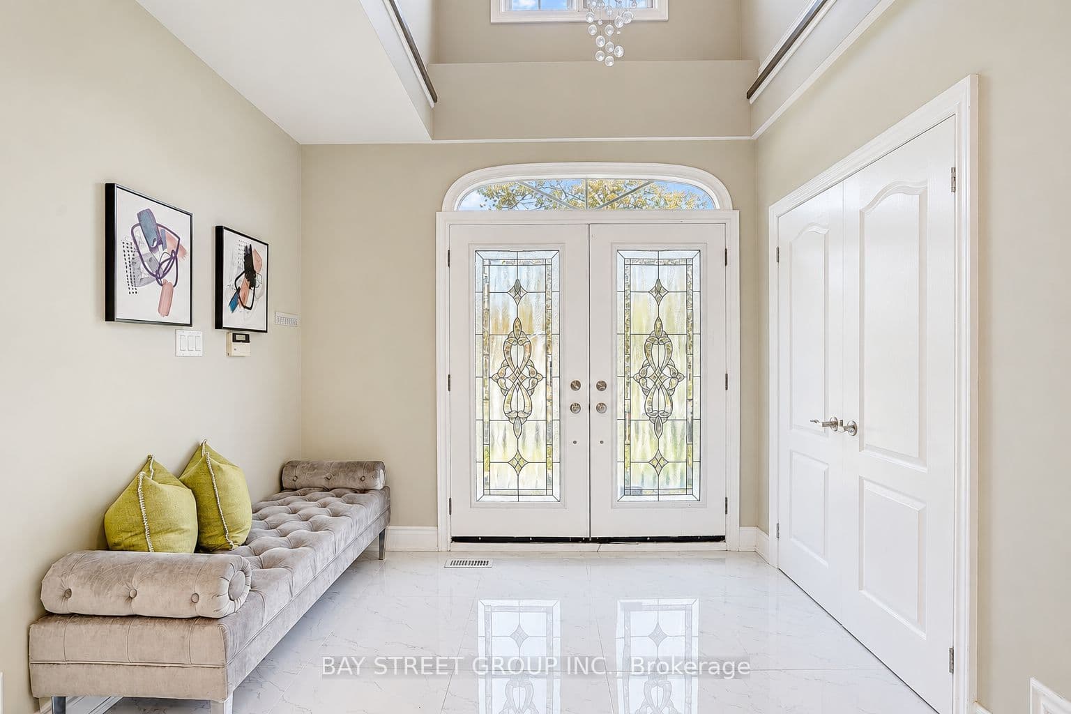 411 Weldrick Road E, Richmond Hill, ON L4B 2M8