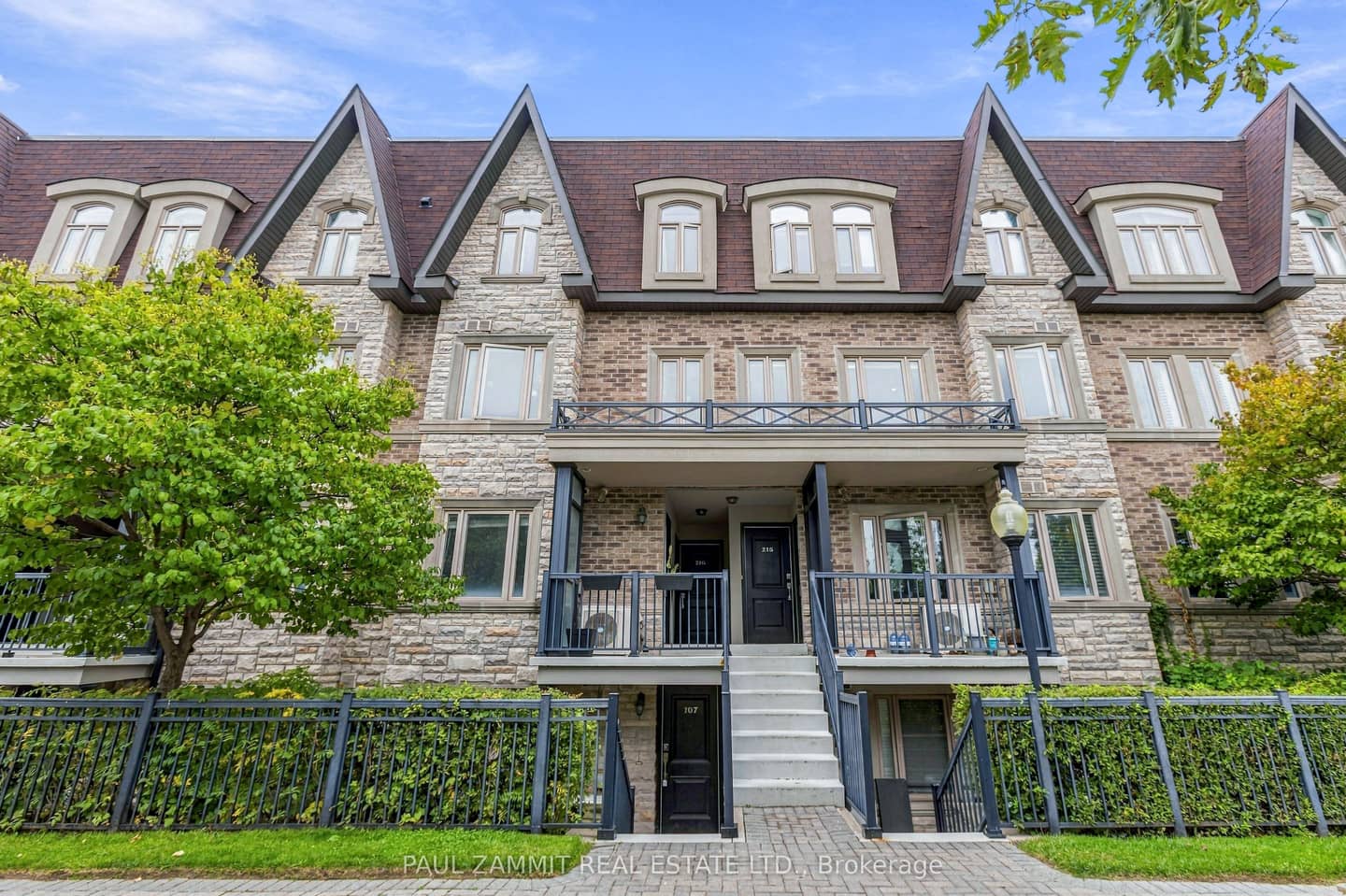 320 John Street 217, Markham, ON L3T 0B1