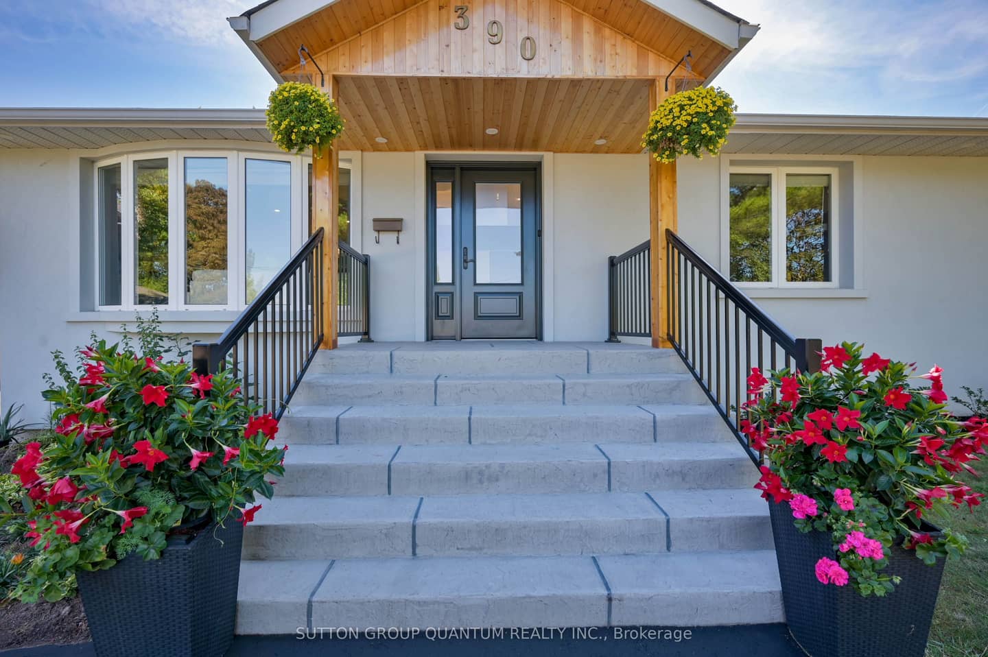 390 Wendall Place, Oakville, ON L6K 2M1