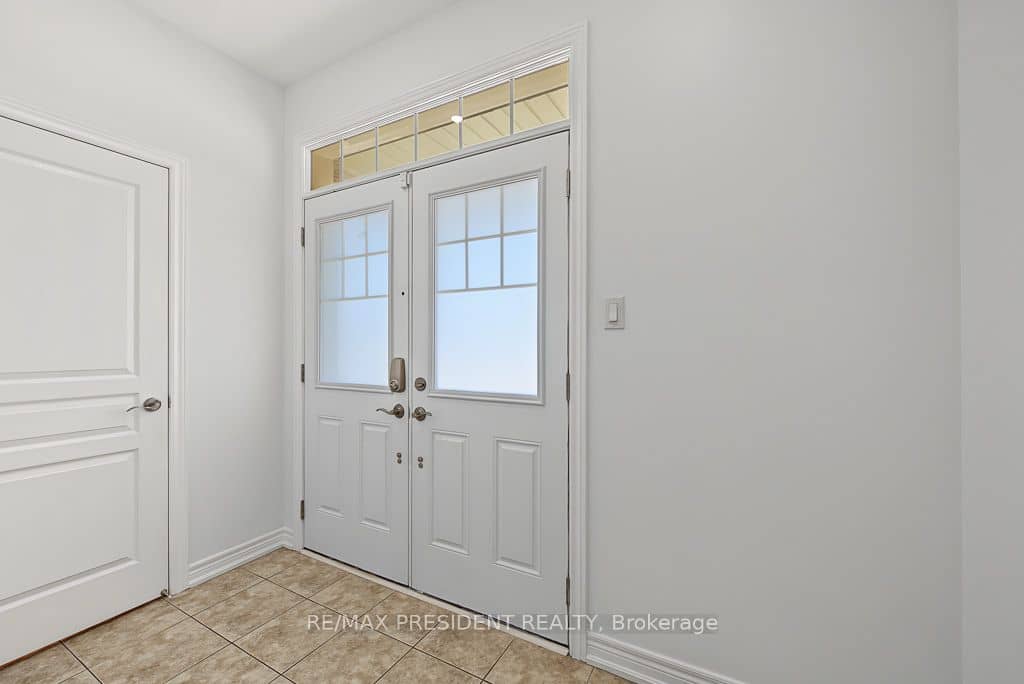 2 Archville Street, Brampton, ON L6Y 5Y5