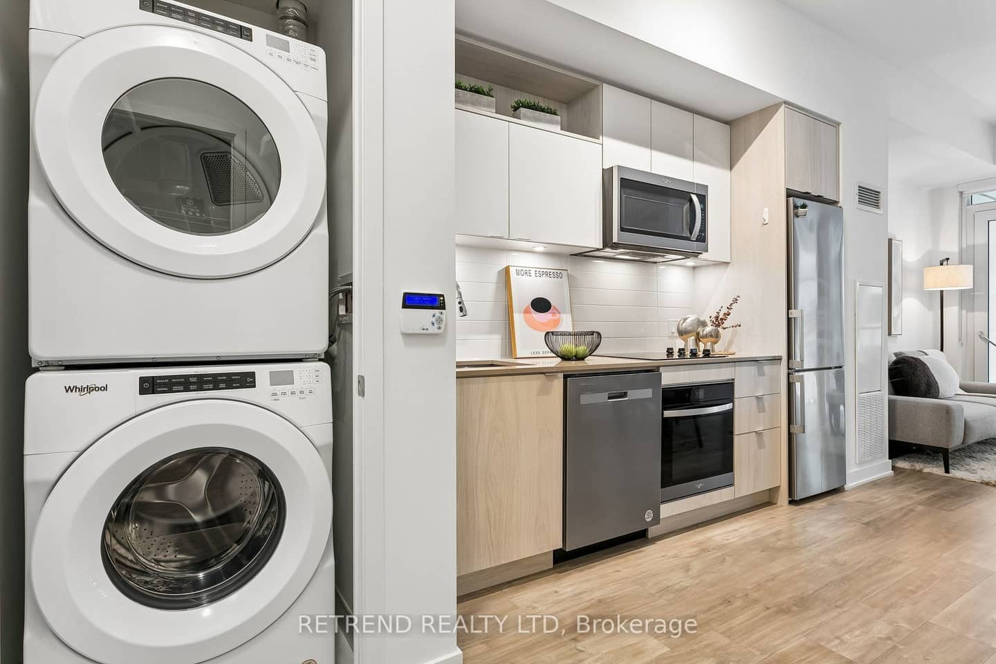 70 Princess Street 1725, Toronto, ON M5A 0X6