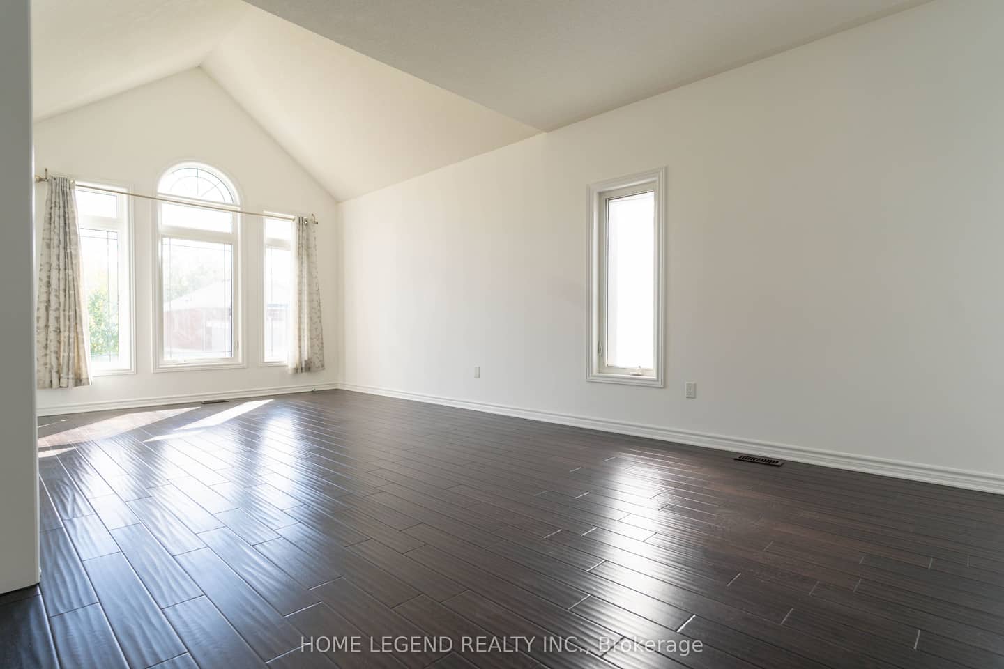 26 Pollock Avenue, Brock, ON L0K 1A0