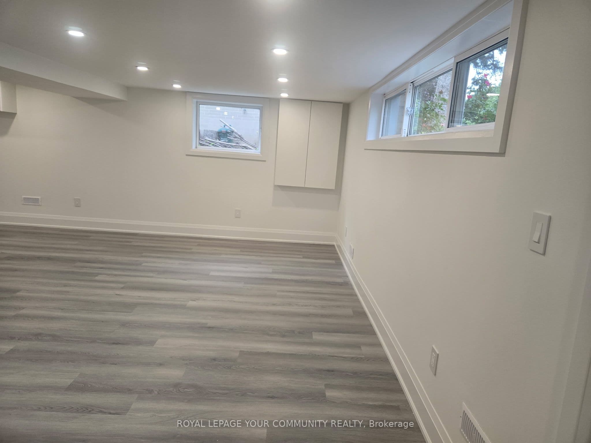 19 Beaverton Road S, Richmond Hill, ON L4C 2H5
