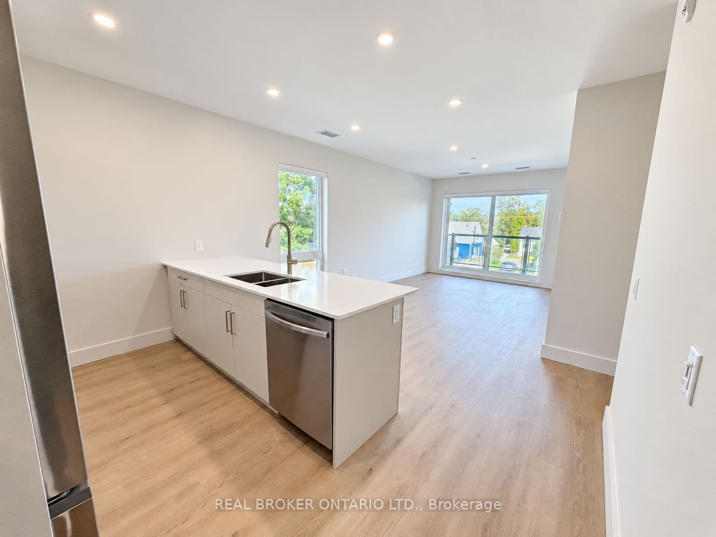 8 Hutt Lane 307, Thorold, ON L2V 0R5